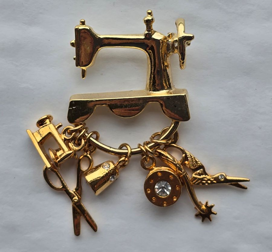 Misc Jewellery - Frames, Brooches, Charms