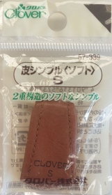Mini Iron Finger Protector & Soft Leather Thimble Small (Japanese Packaging) by Clover