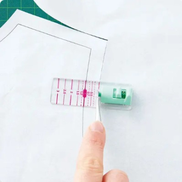 Pattern Cutting Guide Small by Clover