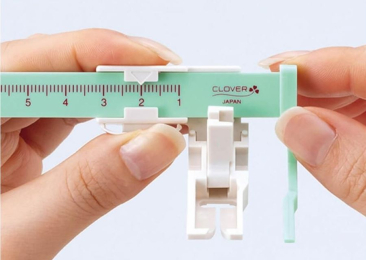 Sliding Stitch Guide Foot by Clover