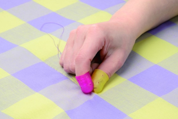 Clover Flexible Rubber Thimbles Medium