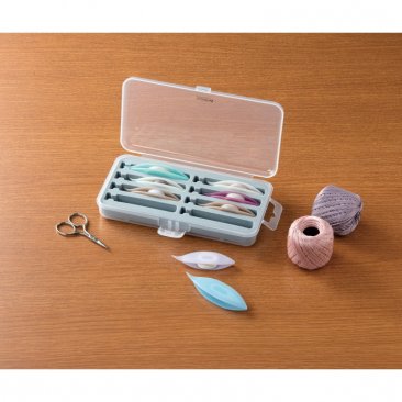 Storage Case for Tatting Shuttle by Clover