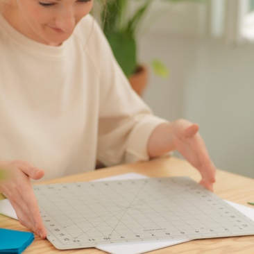 Fiskars Rotating Cutting Mat 14" x 14"