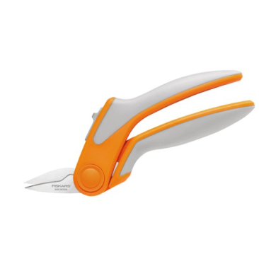 Fiskars ® Easy Action Rag Quilt Snip 8" 9060