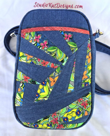 The Cignet Phone Pal - Studio Kat Designs